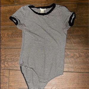 Stripe Body Suit 🖤🤍